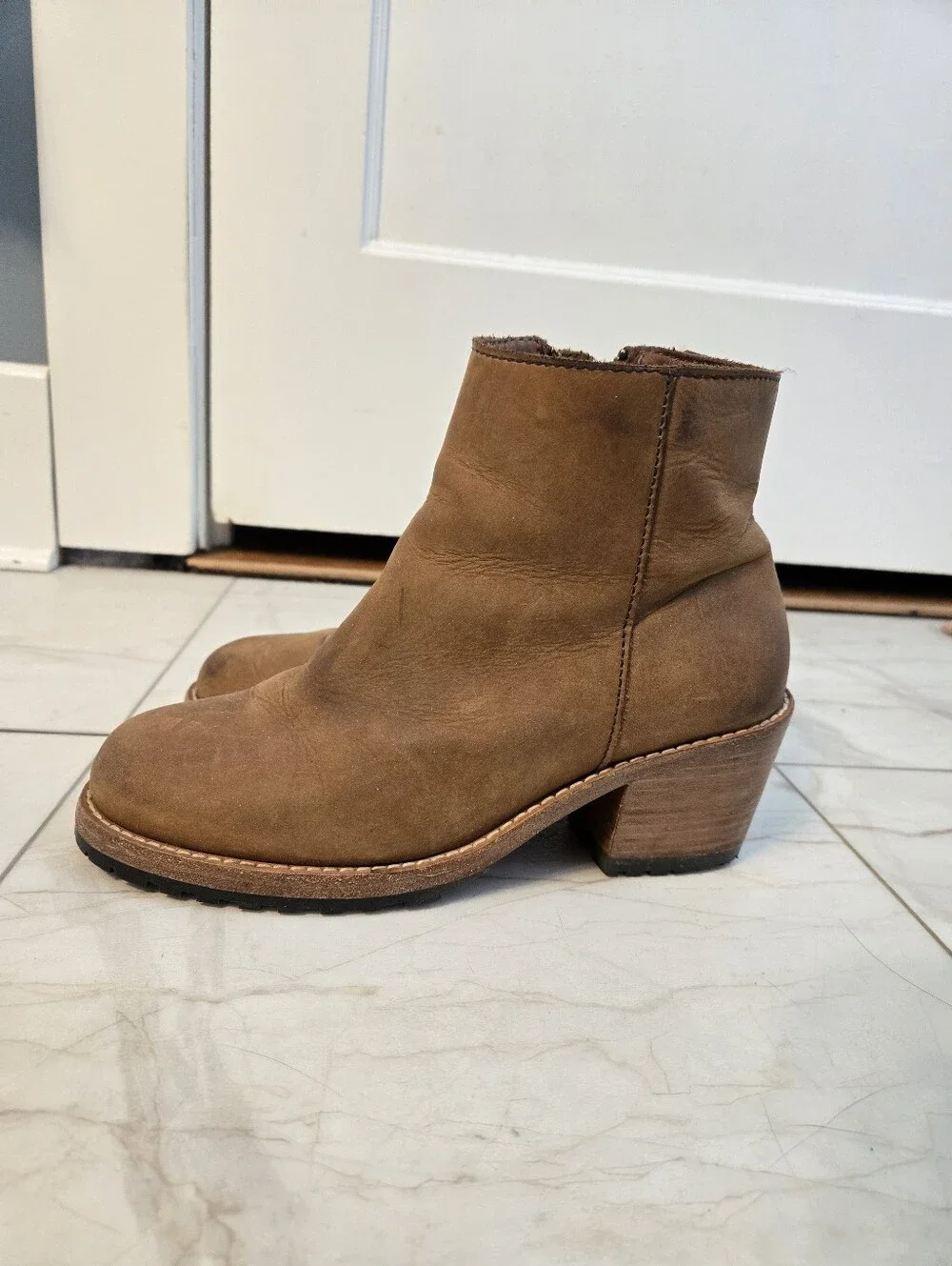 Patina Footwear Chelsea Ankle Boot In Canyon